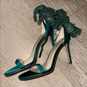 Jessica Simpson Green Satin Heels with Diamanté Bow